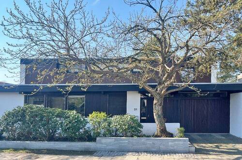 Garage mit Platz für ein Fahrzeug - 