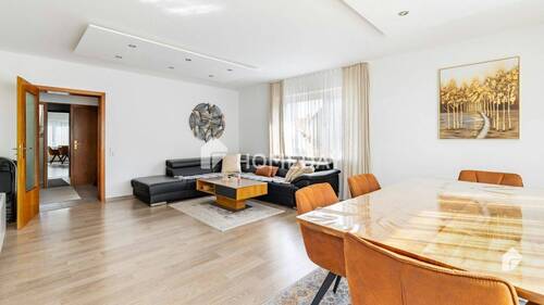 1. OG Wohnzimmer 2 - 