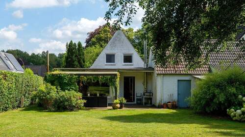 Rückansicht - Gepflegtes Einfamilienhaus mit großem Grundstück und Ausbaupotenzial in Norderstedt-Harksheide