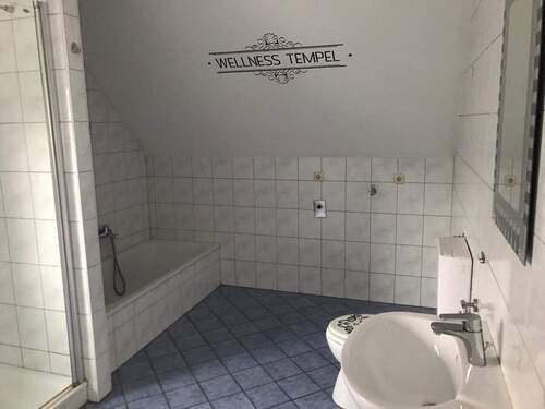 Bad 1.OG - Haus 2 - 