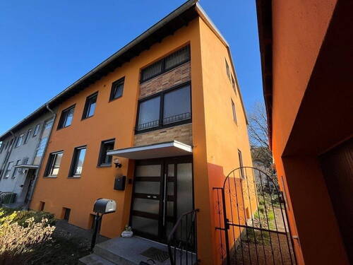 Haus - 3 Zimmer Etagenwohnung zur Miete in Güdingen