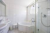 Badezimmer 1. OG - Einfamilienhaus mit 140,00 m² in Großbottwar zum Kaufen