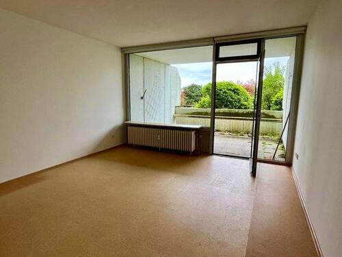 Wohnraum - 1 Zimmer Etagenwohnung in Köln / Rodenkirchen