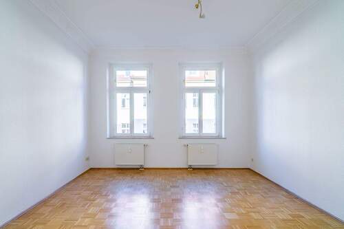 Schlafzimmer - 3 Zimmer Etagenwohnung zum Kaufen in Leipzig