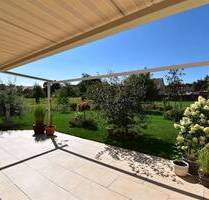 Wunderbare Aussichten... schicke moderne Bungalow-Wohnebene in Top-Ausstattung! - Wutach Ewattingen