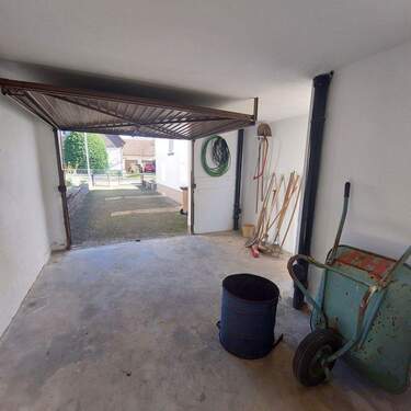 Garage - 