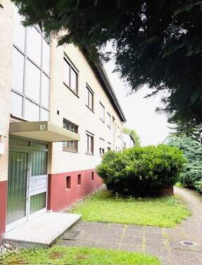 Bild 1 - Charmante 2,5-Zimmer-Wohnung mit stilvoller Möblierung - sofort frei!