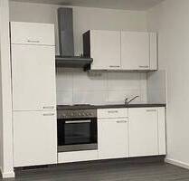 Helle 1-Zimmer Wohnung mit Balkon - Fürth Dambach