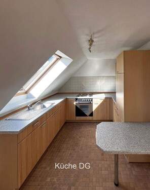 Einbauküche im Dachgeschoss - 