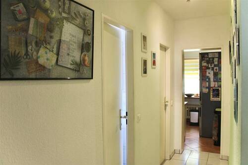 Wohnungsflur - Etagenwohnung mit 95,20 m&sup2; in Maintal zum Kaufen