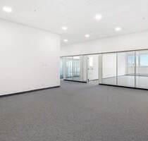 Moderne Bürofläche in Münchens Norden mit Dachterrasse, 247