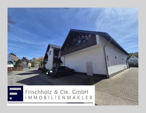Vorderansicht - Gepflegte 3-Zimmer-Wohnung mit großer Loggia in zentraler Lage von Drolshagen