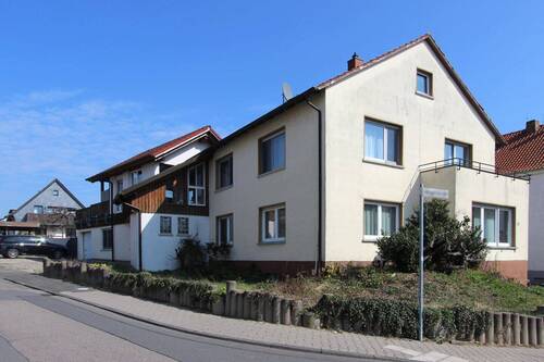 Außenansicht - Helle 3-Zimmer-Wohnung mit Terrasse & Stellplätzen - sofort verfügbar!