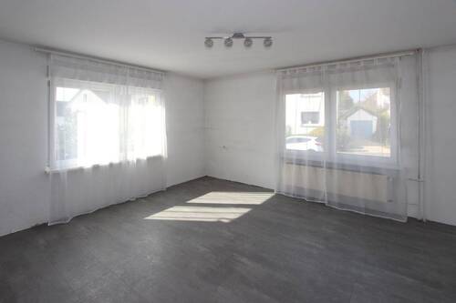 Wohnraum - Etagenwohnung mit 90,00 m&sup2; in Reinheim zum Kaufen