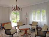 Wohnzimmer mit Ausgang zur Ter - 