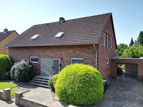 Aussenansicht - 8 Zimmer Mehrfamilienhaus, Wohnhaus zum Kaufen in Hagenburg