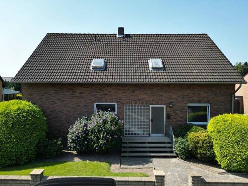 Aussenansicht - Mehrfamilienhaus, Wohnhaus mit 199,00 m² in Hagenburg zum Kaufen