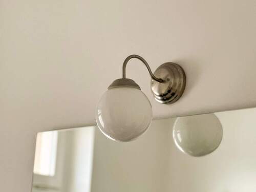 Schöne Leuchten im Bad - 