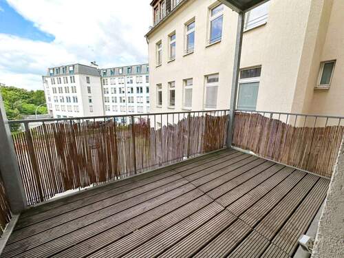 Balkon mit ausreichend Platz - 