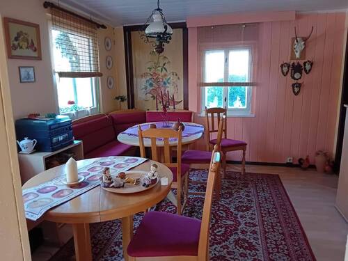 Wohnbereich - 2 Zimmer Einfamilienhaus zum Kaufen in Sangerhausen