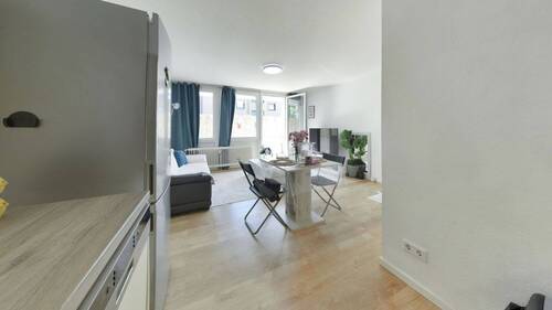 Blick aus der Küche - 2 Zimmer Etagenwohnung in Münster