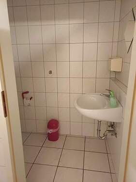 WC - 
