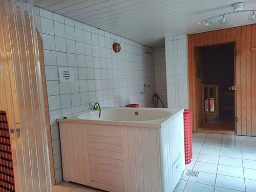 Sauna mit Tauchbecken - 