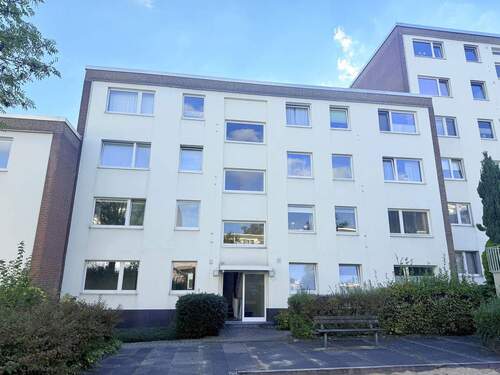 Außenansicht - Gepflegte 3-Zimmer-Eigentumswohnung mit Balkon & Tiefgaragenstellplatz in ruhiger Lage