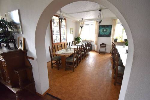 Gastraum 2 - Mehrfamilienhaus, Wohnhaus mit 360,00 m&sup2; in Klettgau zum Kaufen