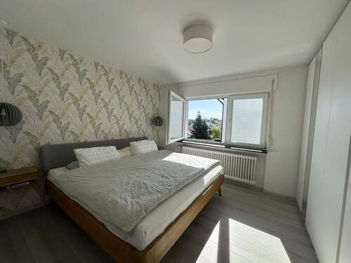 Schlafzimmer - 4 Zimmer Etagenwohnung in Freiberg