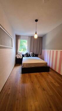 Schlafzimmer 4 - 