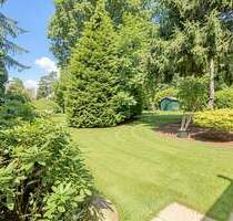 Großzügig bauen statt viel Garten pflegen - Süd-Grundstück für ein Einzel- oder Doppelhaus - Hamburg Rissen