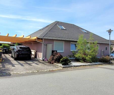 Außenansicht - Modern, ebenerdig, kleinstädtisch: Dieser Bungalow in Strehla vereint alle Ihre Wünsche!