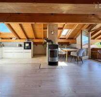 Traumhafte kernsanierte 2-Zimmer-Dachgeschosswohnung in Grassau mit 2 Balkonen & Stellplatz