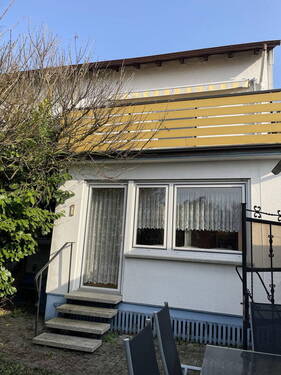 Gartenausgang Wohnung EG - 6 Zimmer Doppelhaushälfte in Römerberg