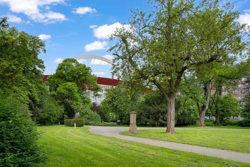 Pyramiedenpark in Deutz - 