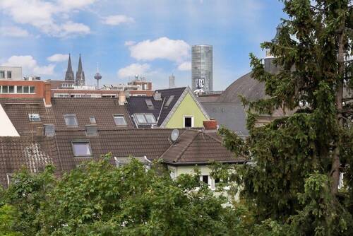 Ausblick Kölner Skyline - Etagenwohnung mit 102,00 m&sup2; in Köln zum Kaufen