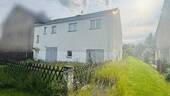 Vorderer Bereich mit Nachbarbebauung - Wohnen auf dem Lande - 40.000,00&nbsp;EUR Kaufpreis, ca.&nbsp; 146,00&nbsp;m&sup2;&nbsp;Wohnfl&auml;che