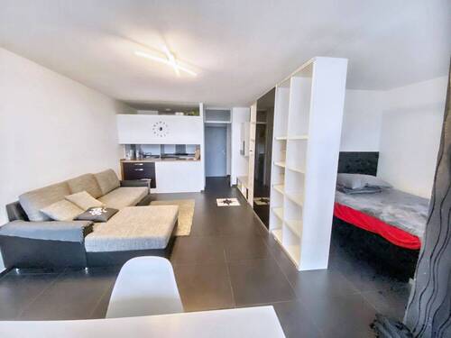 Wohnzimmer - 1 Zimmer Etagenwohnung zum Kaufen in Neu-Ulm / Ludwigsfeld