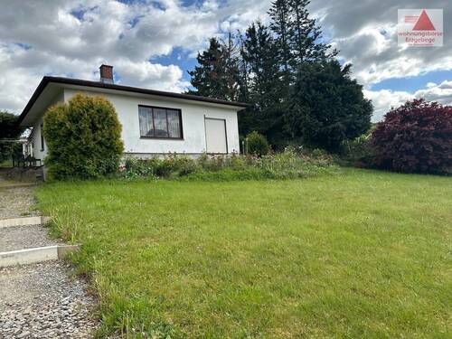 Hausansicht - Grundstück in Chemnitz / Harthau zum Kaufen