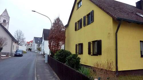 Straßenansicht - Einfamilienhaus mit 202,00 m&sup2; in Abensberg zum Kaufen
