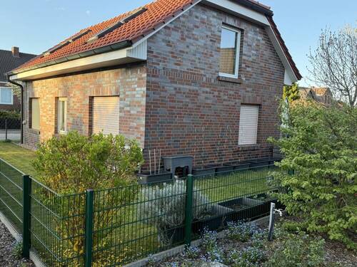 Bild 2 - 4 Zimmer Einfamilienhaus zum Kaufen in Garbsen / Osterwald Oberende