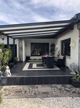 Gartenblick zum Haus Original - 