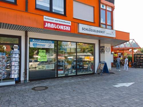 Jablonski.jpg - Top-Ladenfläche zwischen OBI und dm-Markt