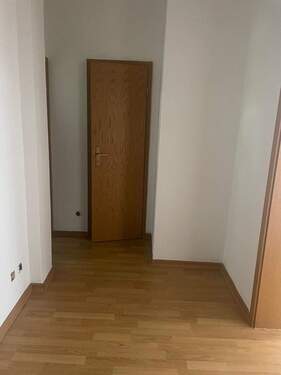 01 Flur - 1 Zimmer Etagenwohnung zur Miete in Plauen