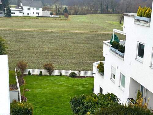 Gartenansicht - Mehrfamilienhaus, Wohnhaus mit 140,00 m&sup2; in Lauchringen zum Kaufen