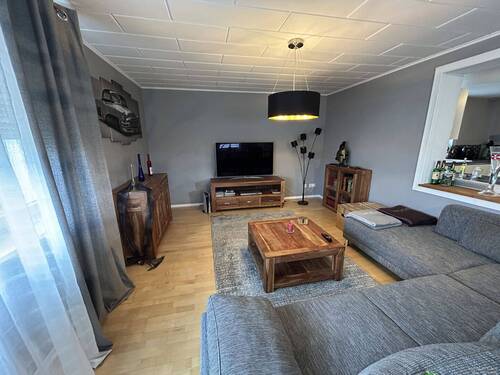 Wohnen OG - 6 Zimmer Etagenwohnung in Enkenbach-Alsenborn