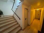 Flur+ Treppe UG - 