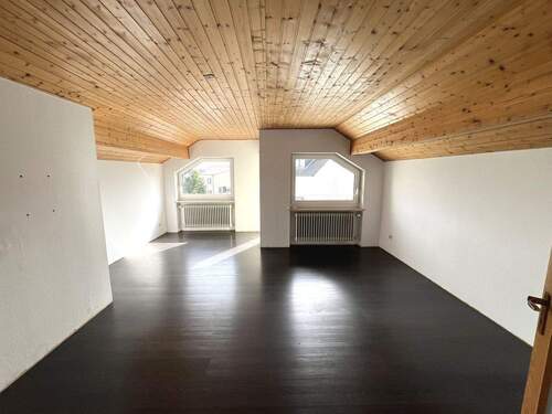 Zimmer mit Balkonzugang - 