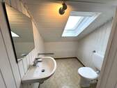 Toilette im Dachgeschoss - 